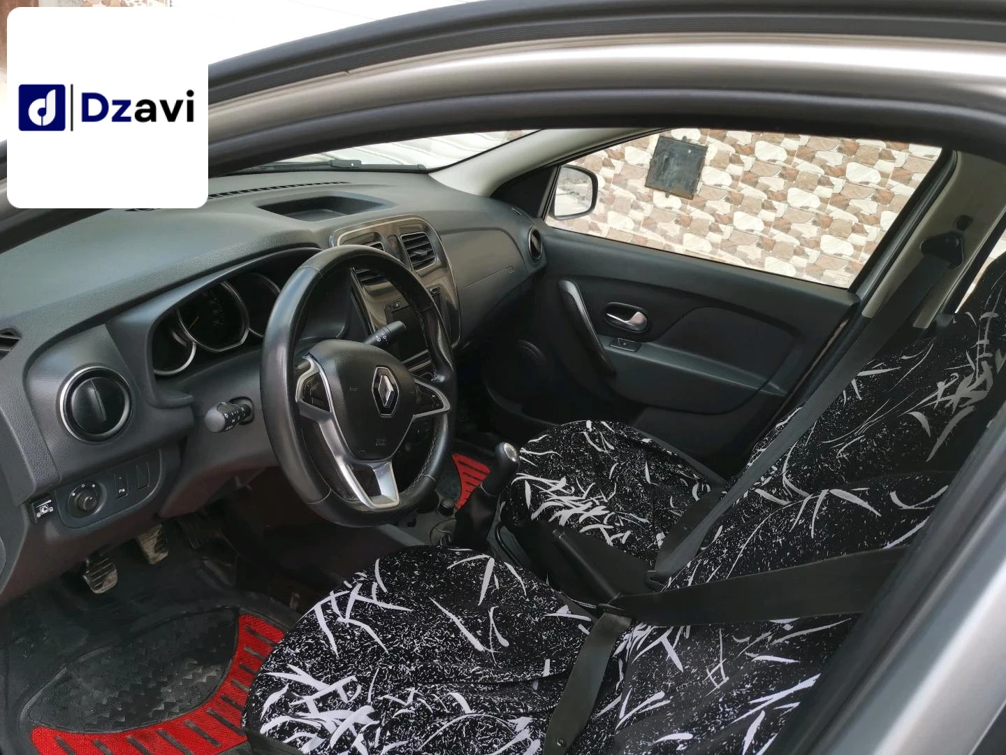 Renault À vendre à 4 OUM EL BOUAGHI