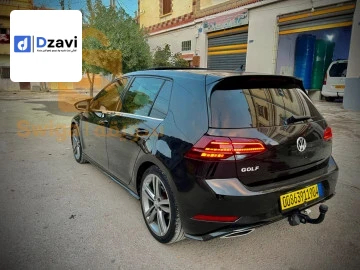 Voitures Volkswagen à 4 OUM EL BOUAGHI