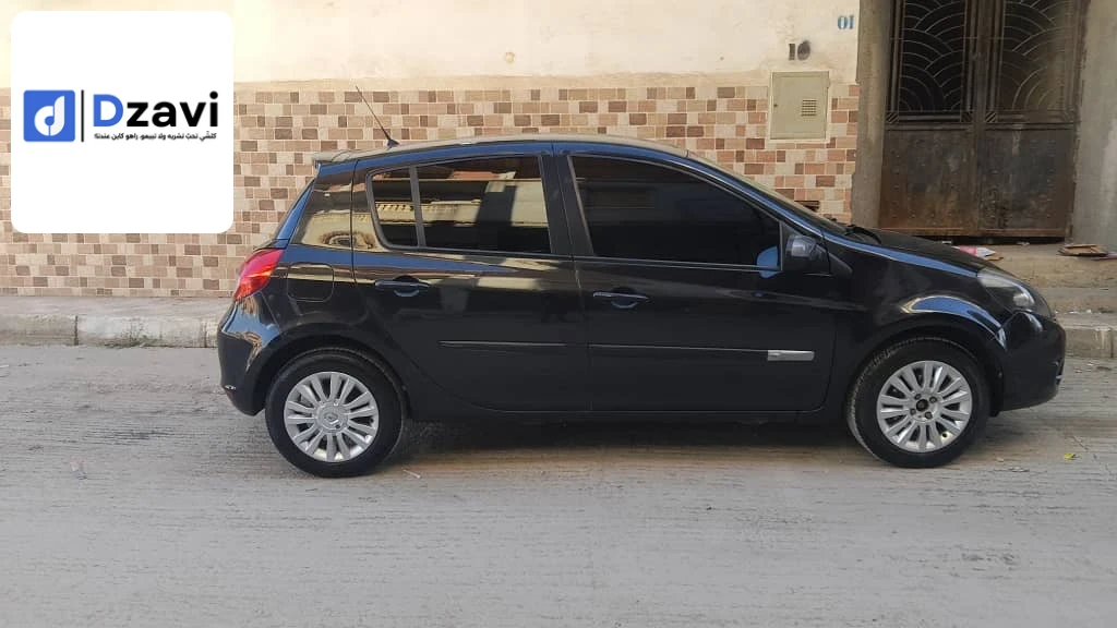 Voitures Renault à 9 BLIDA