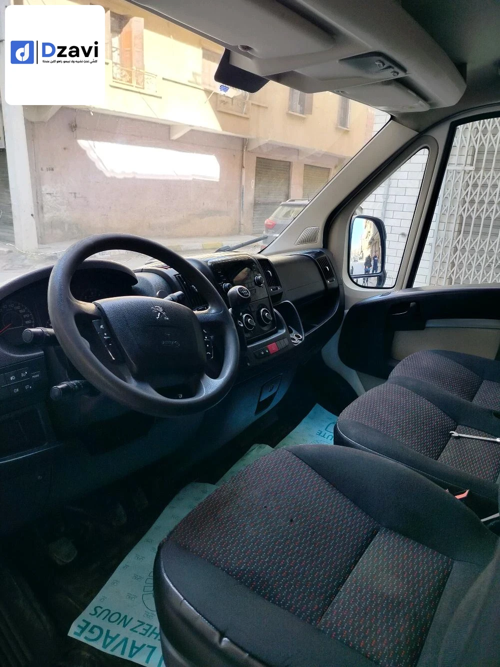 Voitures Peugeot à 5 BATNA