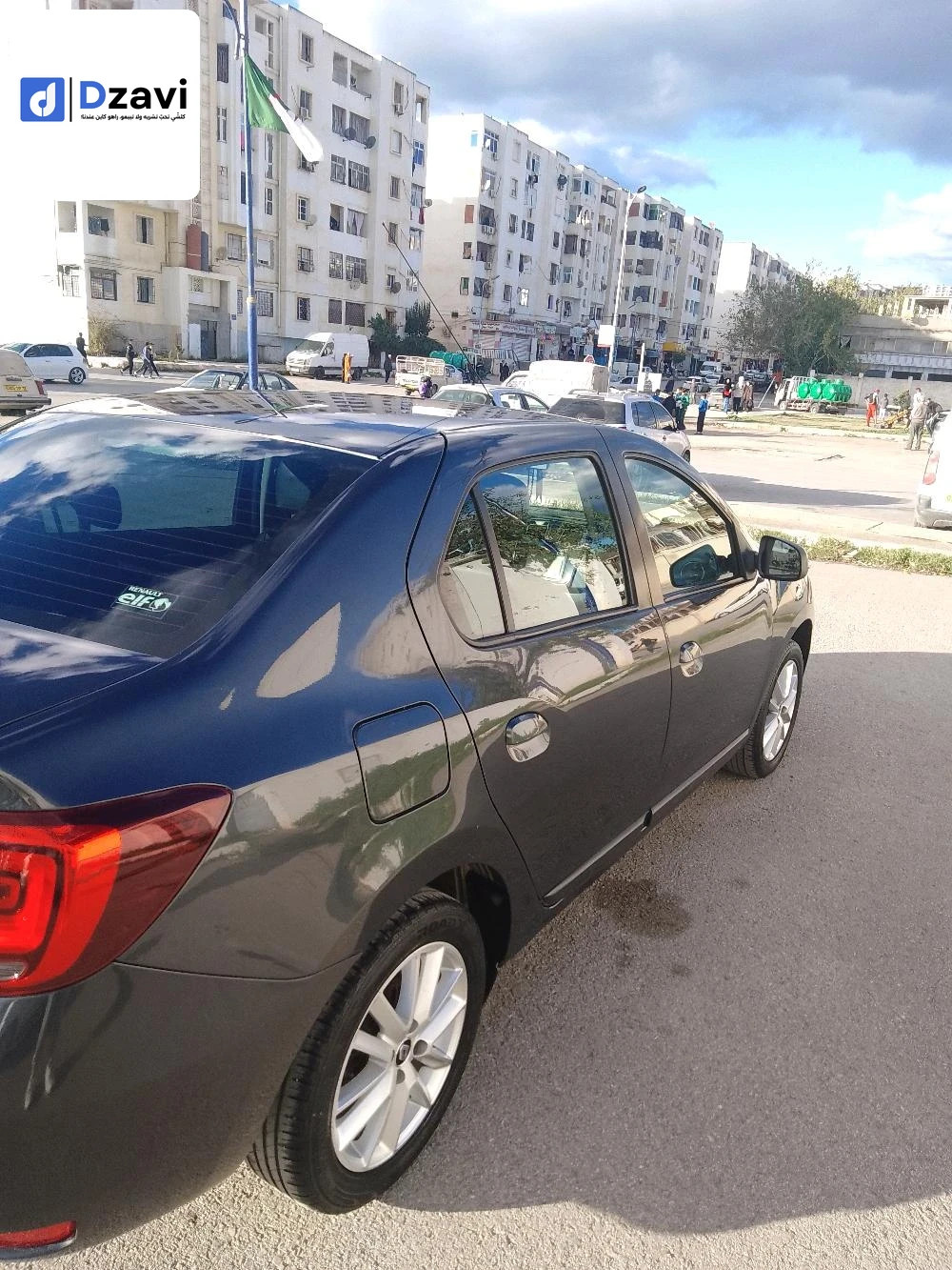 Voitures Renault à 23 ANNABA