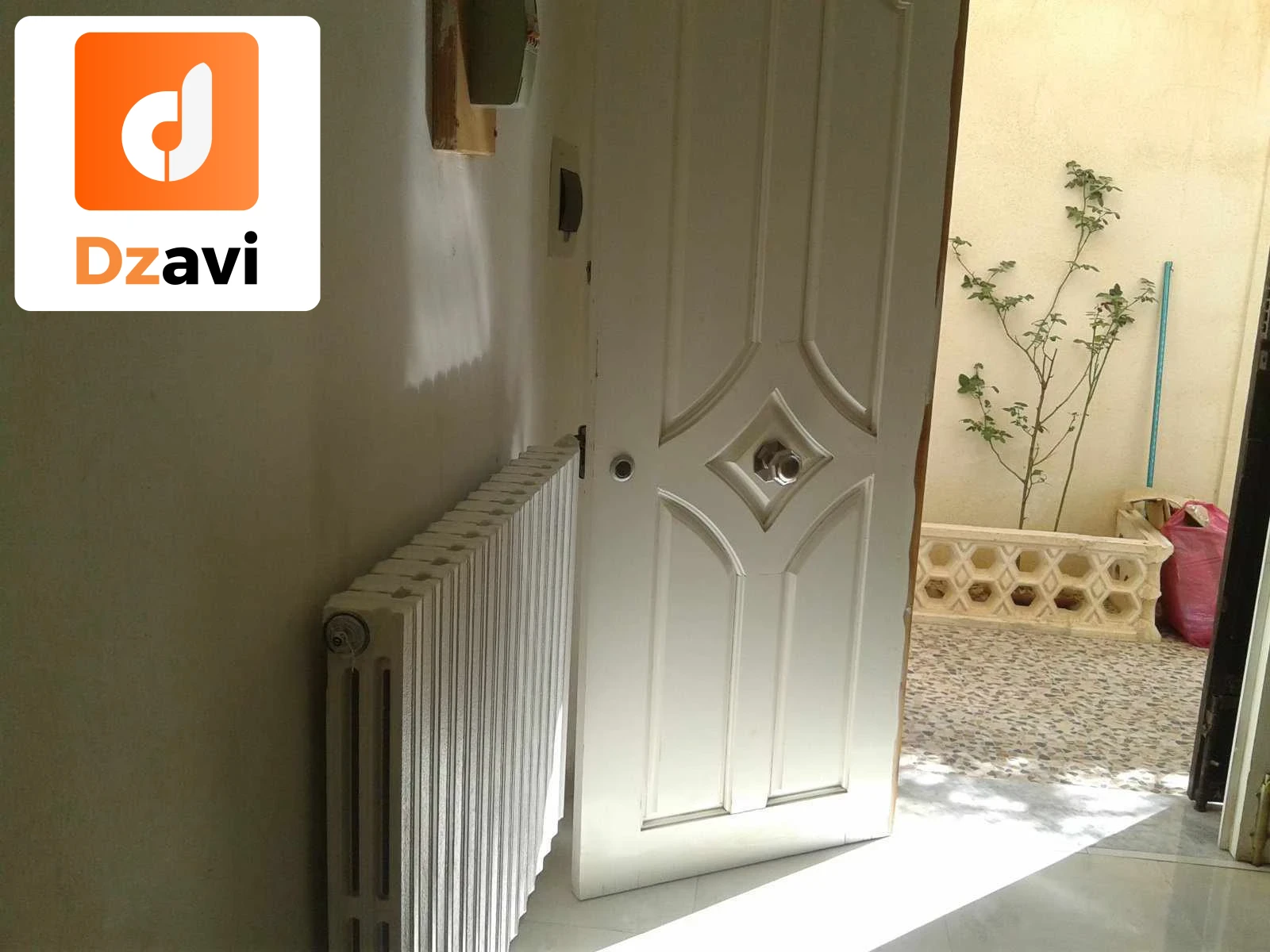 Villas À vendre à 4 OUM EL BOUAGHI