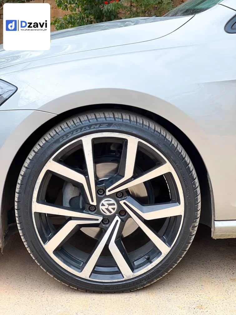 Voitures Volkswagen à 31 ORAN