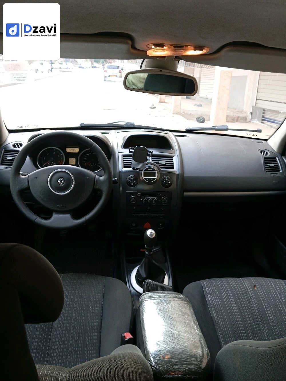 Voitures Renault à 24 GUELMA