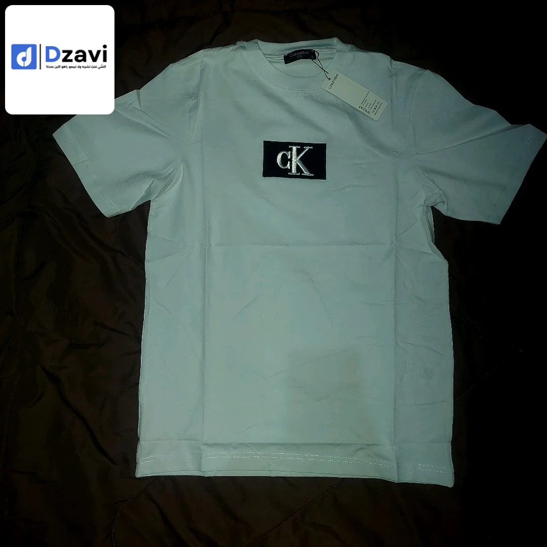 Hauts et T-shirts à vendre à 15 TIZI OUZOU