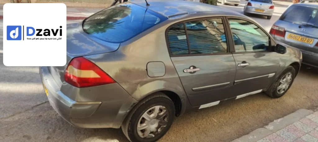 Voitures Renault à 7 BISKRA