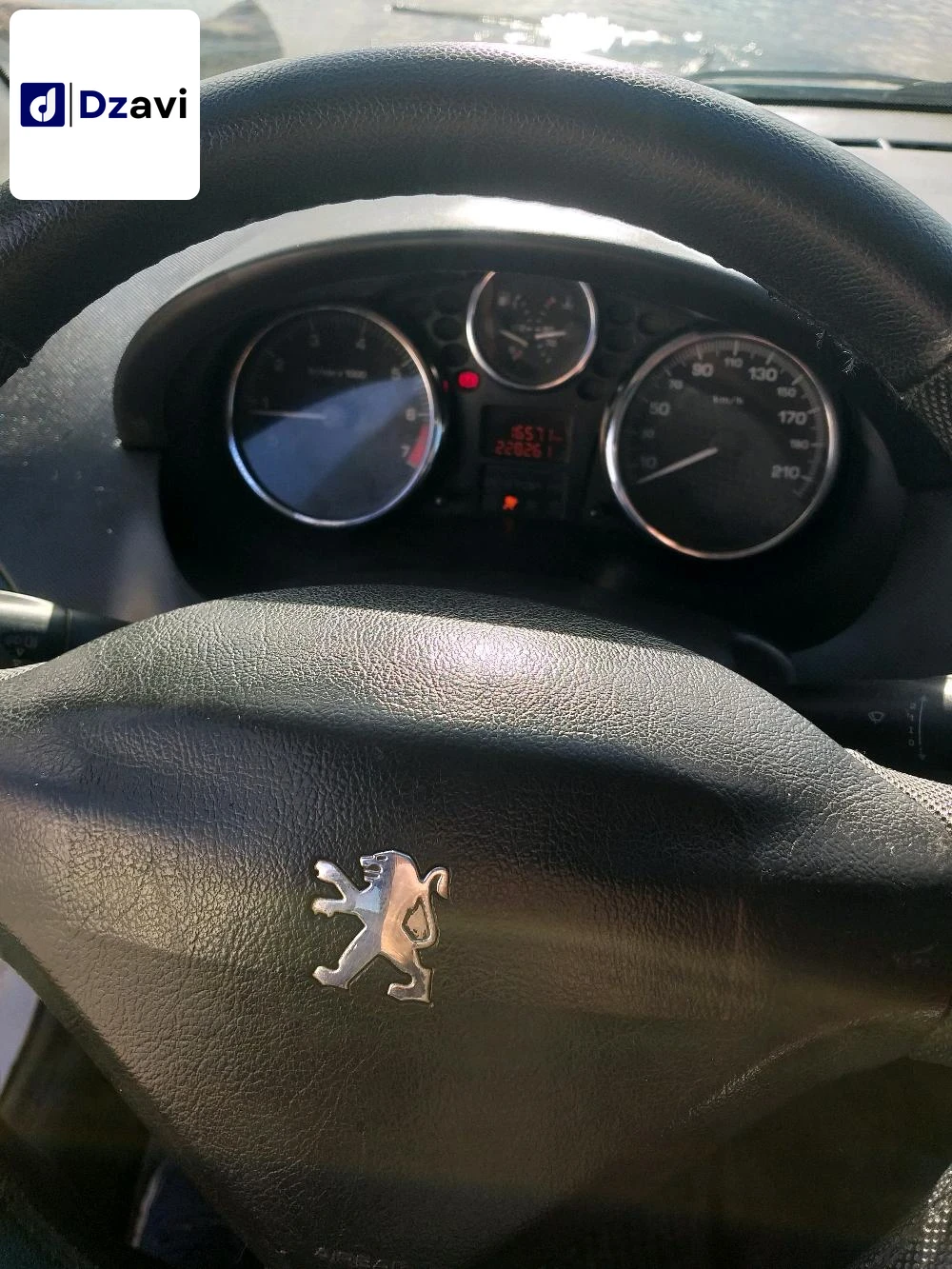 Peugeot À vendre à 6 BEJAIA