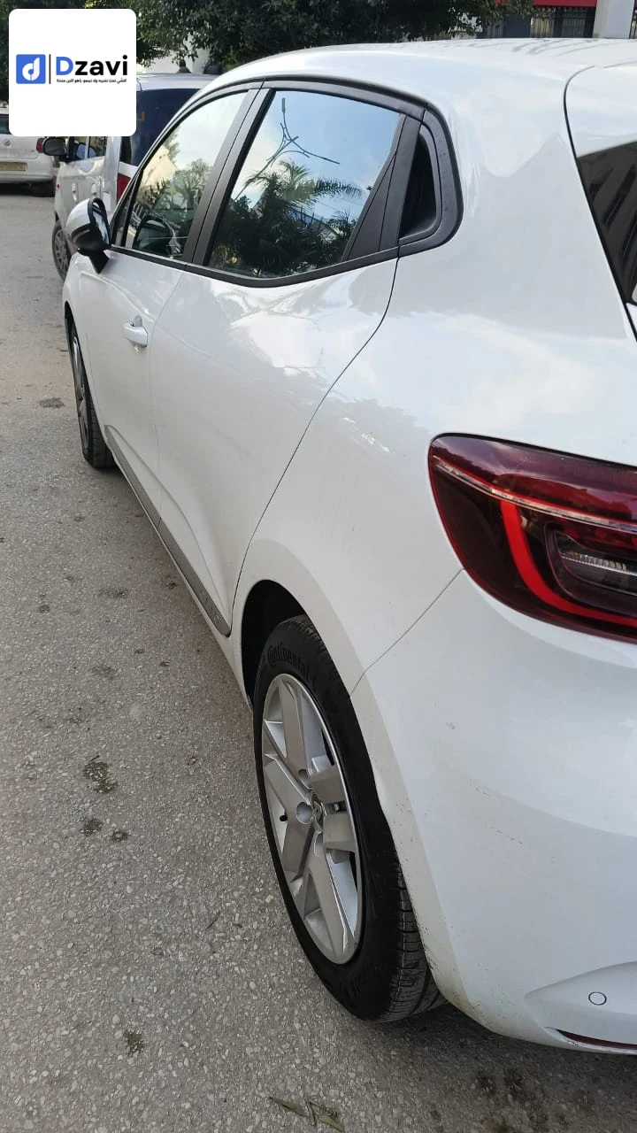Voitures Renault à 34 BORDJ BOU ARRERIDJ