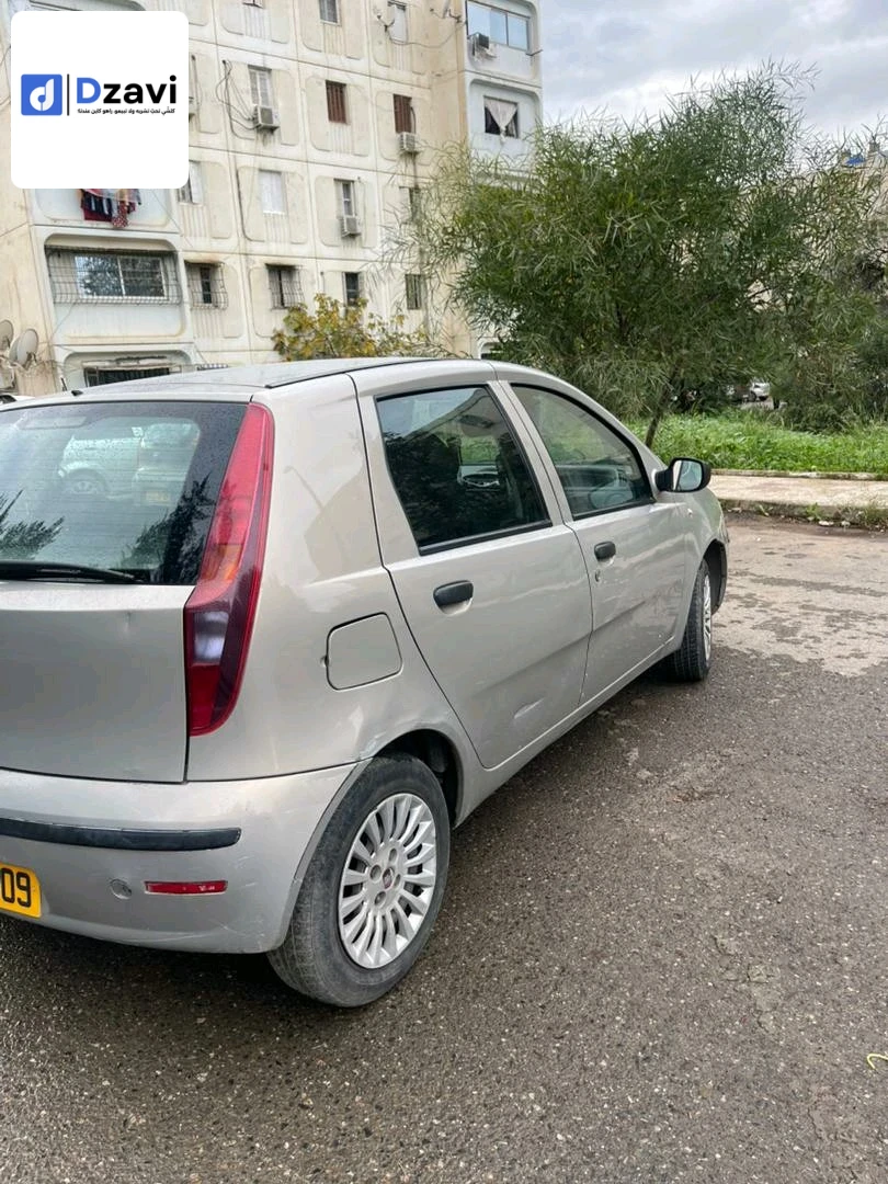 Voitures Fiat à 9 BLIDA