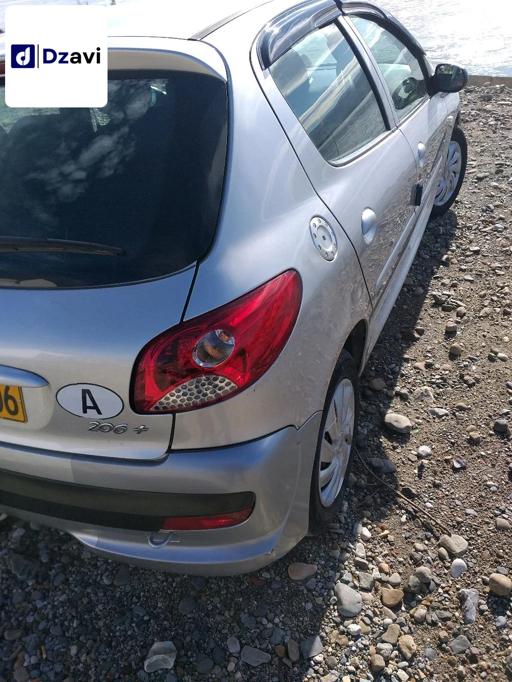 Peugeot À vendre à 6 BEJAIA