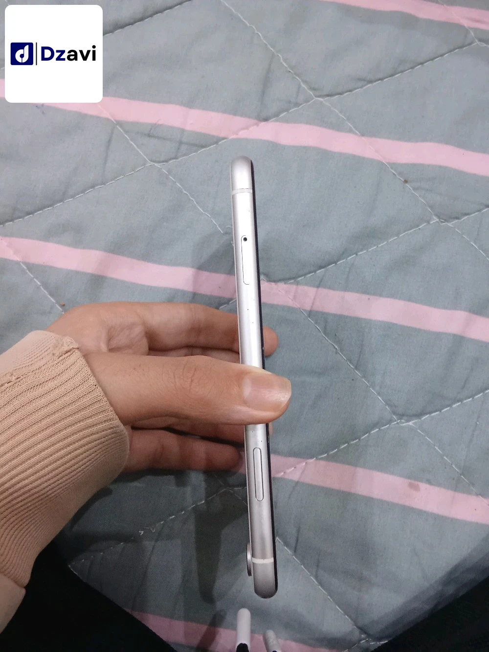 IPhone à vendre à 16 ALGER