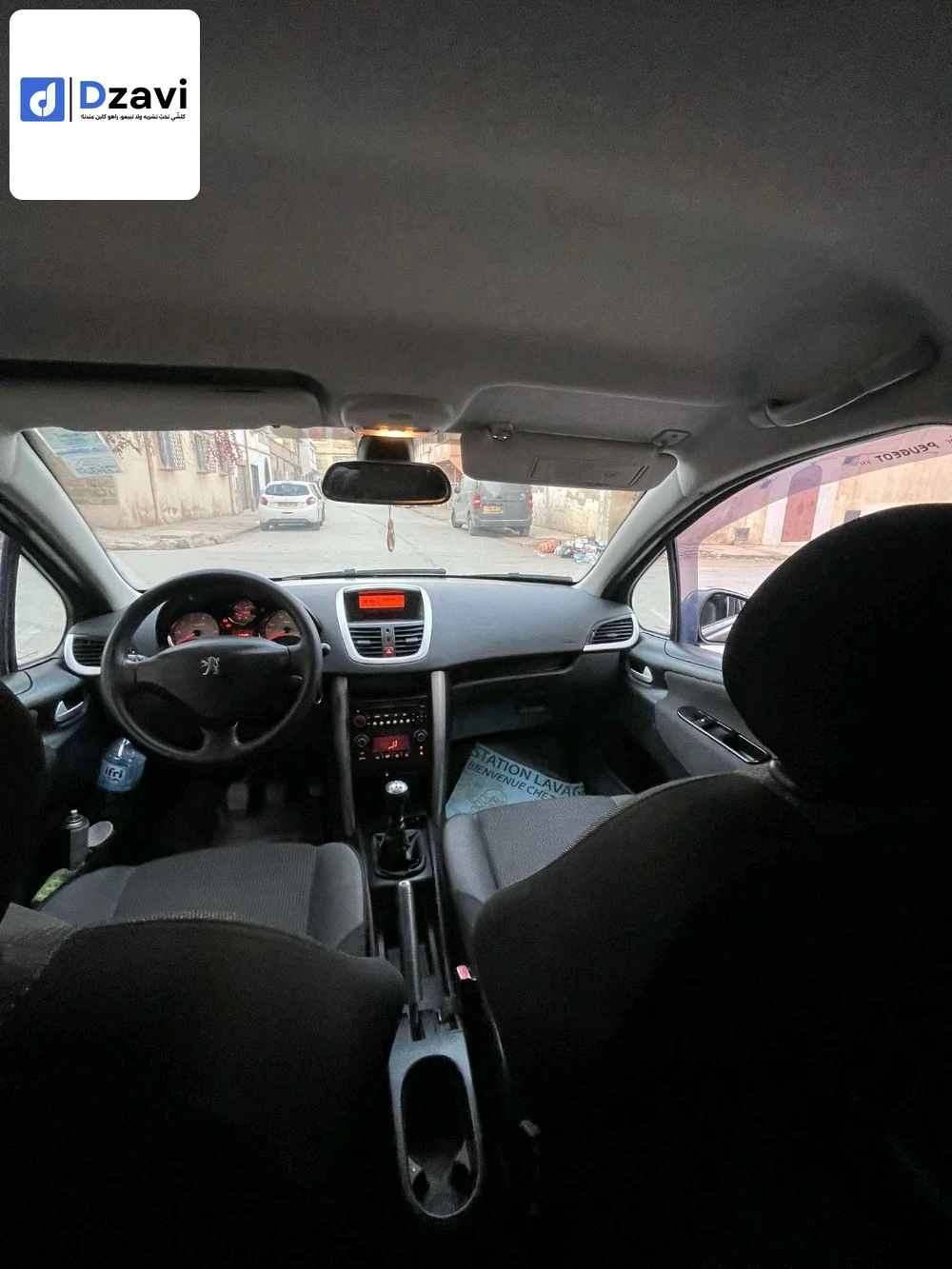 Voitures Peugeot à 13 TLEMCEN