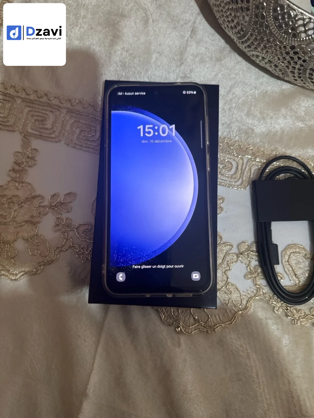 je vends mon téléphone portable de marque Samsung s23fe en excellent état vient de la France prix négociable dans limite de raisonnable merci