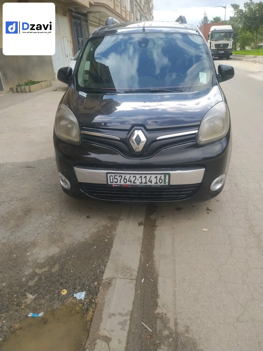 Voitures Renault à 16 ALGER