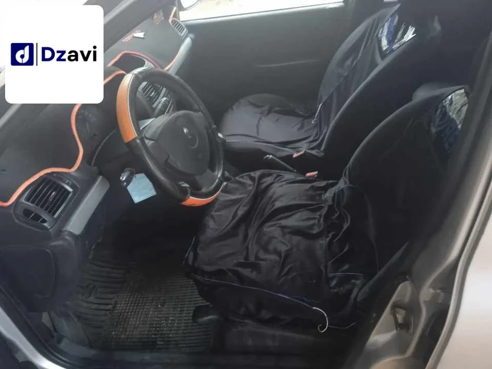 Renault Échange à 48 RELIZANE