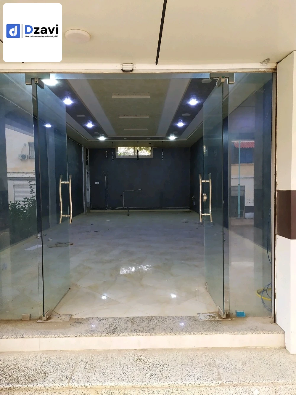 Magasins À vendre à 25 CONSTANTINE superficie 58 m2