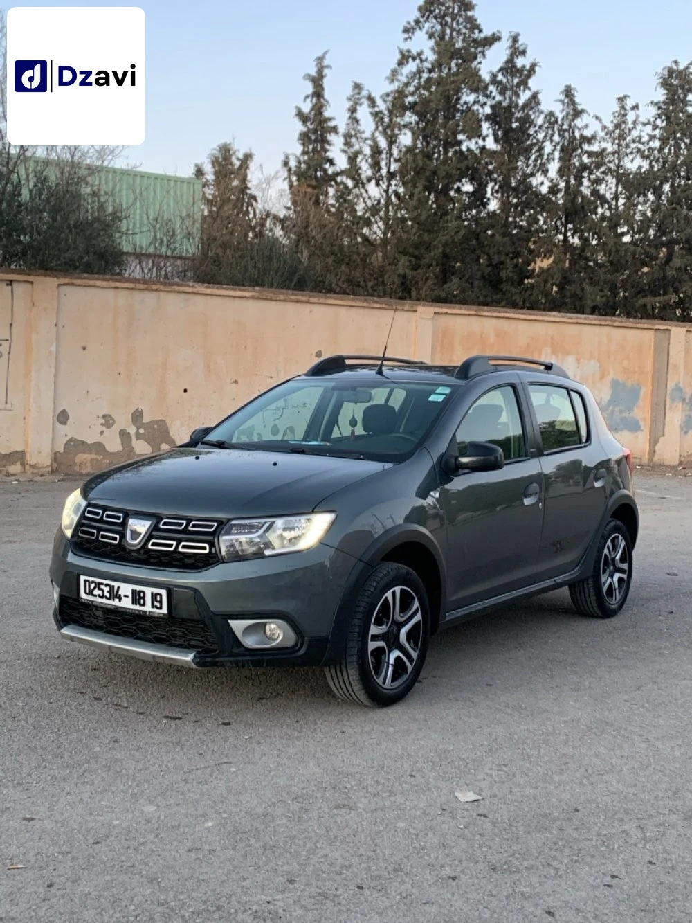Dacia À vendre à 19 SETIF