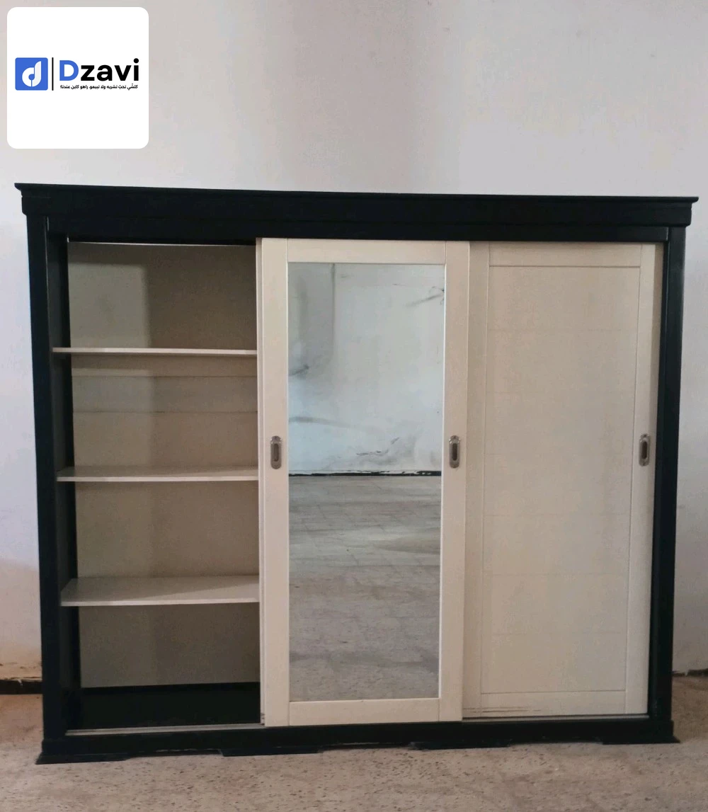 _ armoire 3 port collisant avec 2 tiroir 245cm/210cm _ lit 2 place Avec sommier 190cm/160cm _ Coiffeuse _ 2 table de Nuit المكان وهران مسرغين