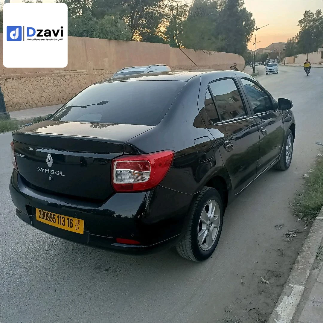 Voitures Renault à 3 LAGHOUAT
