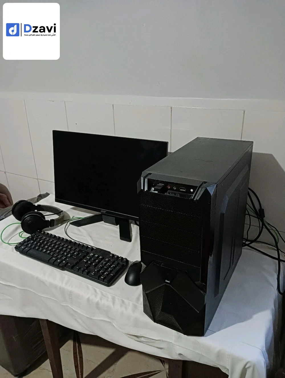 -Écran acer 24 pouces .75hz display port+ 2 HDMI porte. 1080p -Carte mère B450m-A fiha 4 slot pour ram -Processeur Ryzen 3 2200g Vega 8 + fan -Ram 16g ddr4 -Boite alimentation capsys 700W -Stockage 1 terra hdd -Sori Razer Viper mini -Casque Razer kraken -