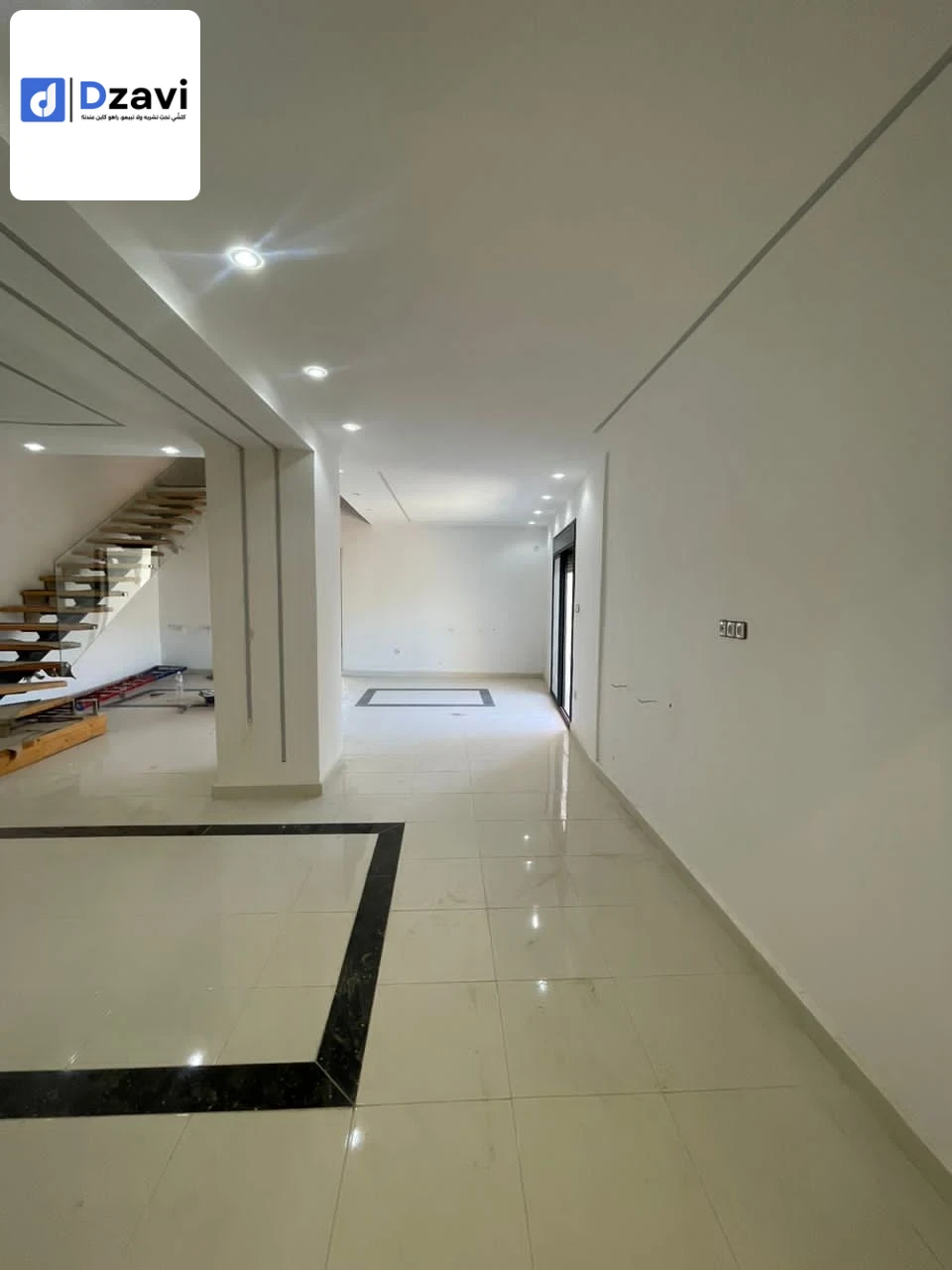 Villas À vendre à 16 ALGER superficie 550 m2