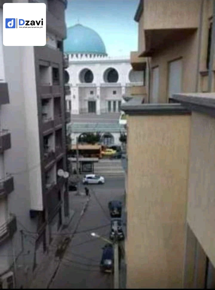 Bâtiments À vendre à 31 ORAN superficie 440 m2