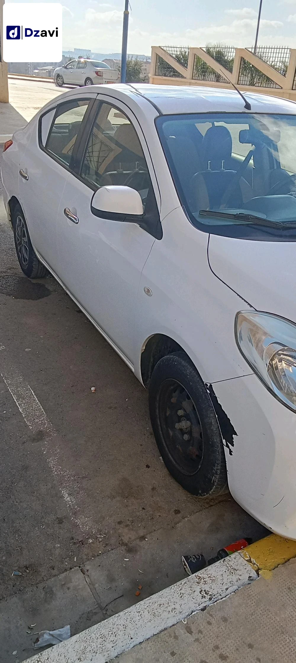 Nissan À vendre à 10 BOUIRA