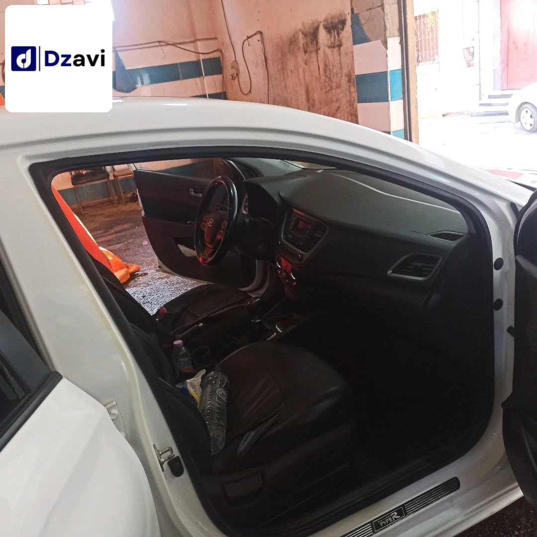 Hyundai À vendre à 42 TIPAZA