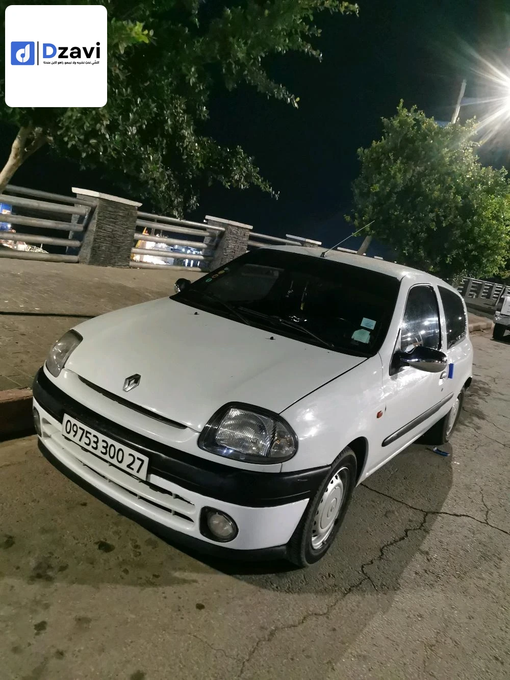 Voitures Renault à 27 MOSTAGANEM