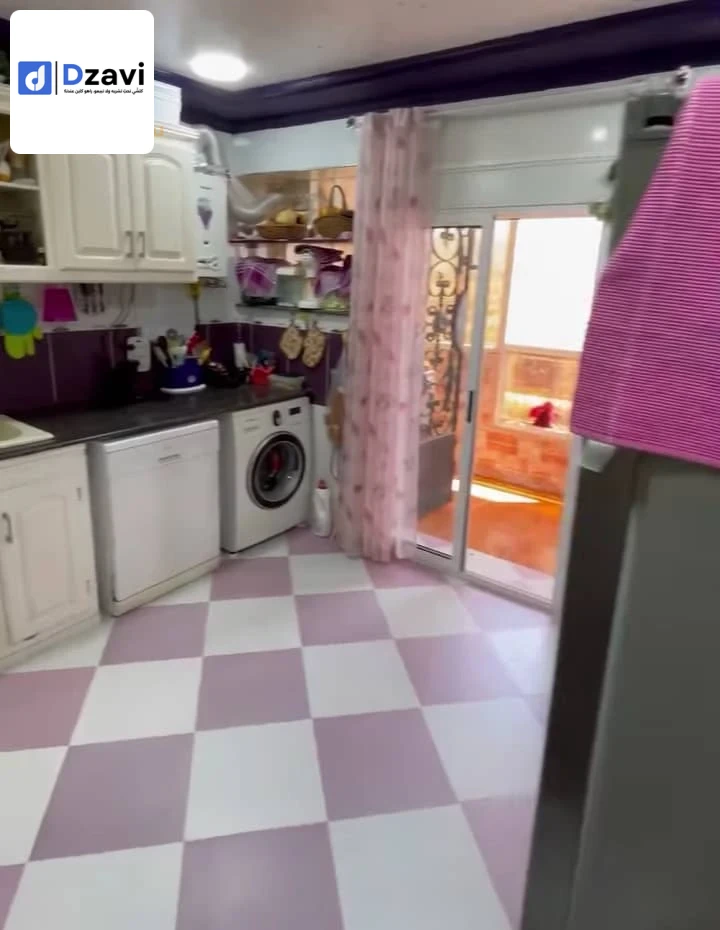 Appartements À vendre à 31 ORAN superficie 89 m2