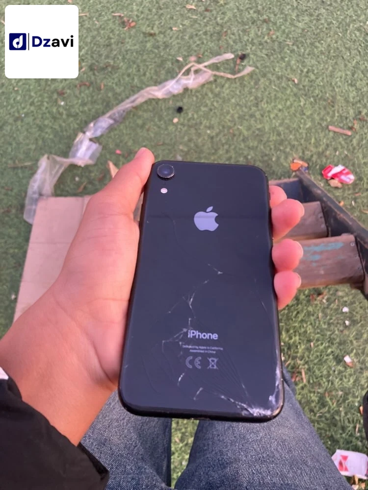 IPhone à vendre à 16 ALGER