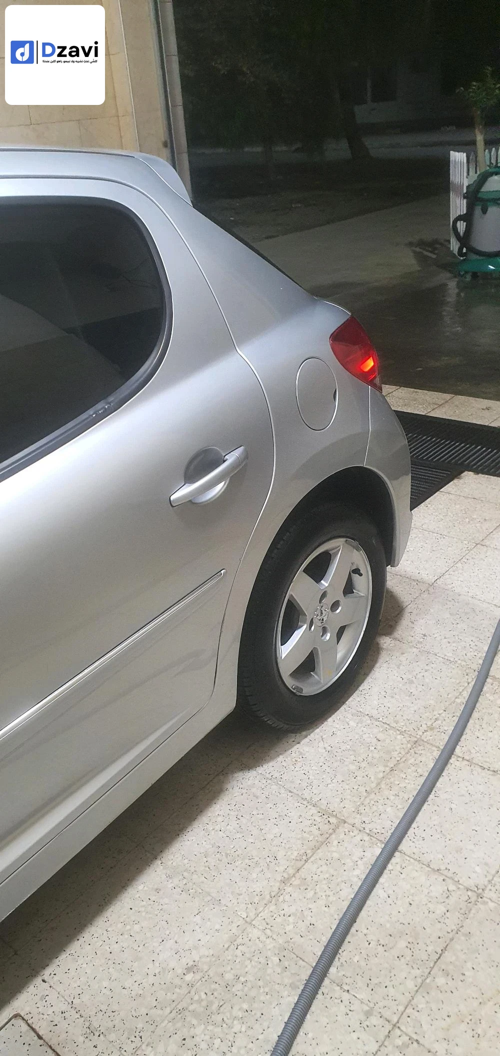 Voitures Peugeot à 19 SETIF