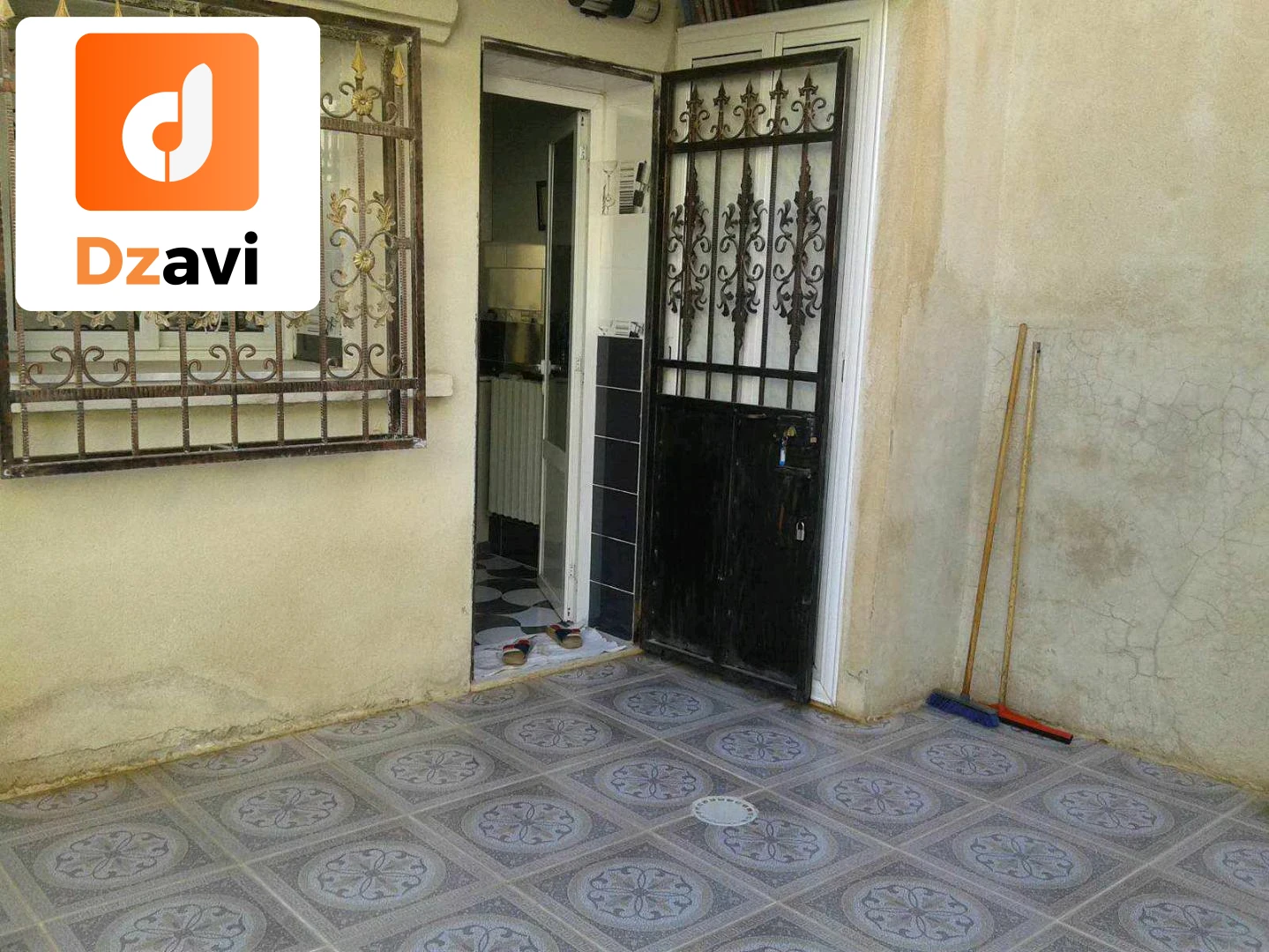 Villas À vendre à 4 OUM EL BOUAGHI