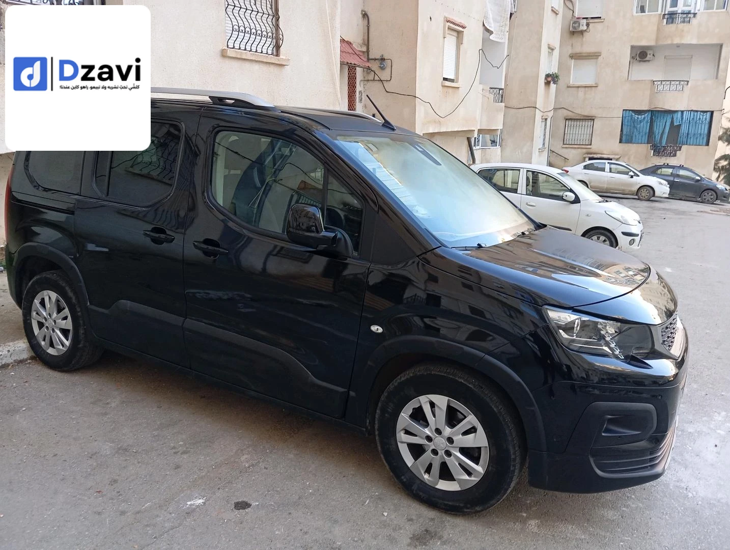 Voitures Peugeot à 21 SKIKDA
