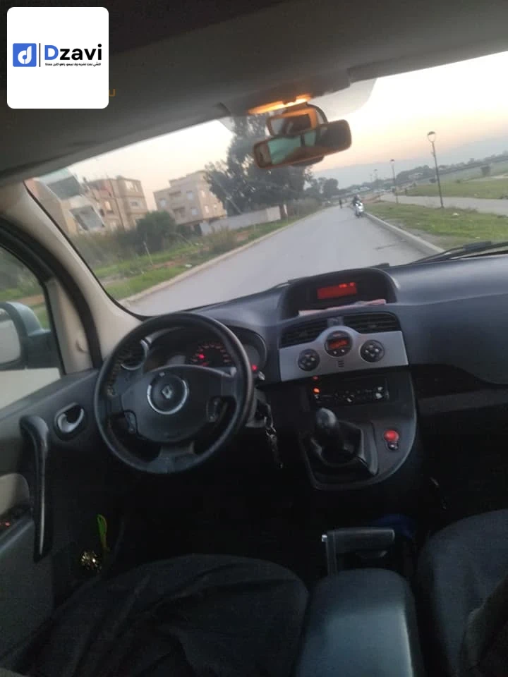 Voitures Renault à 16 ALGER