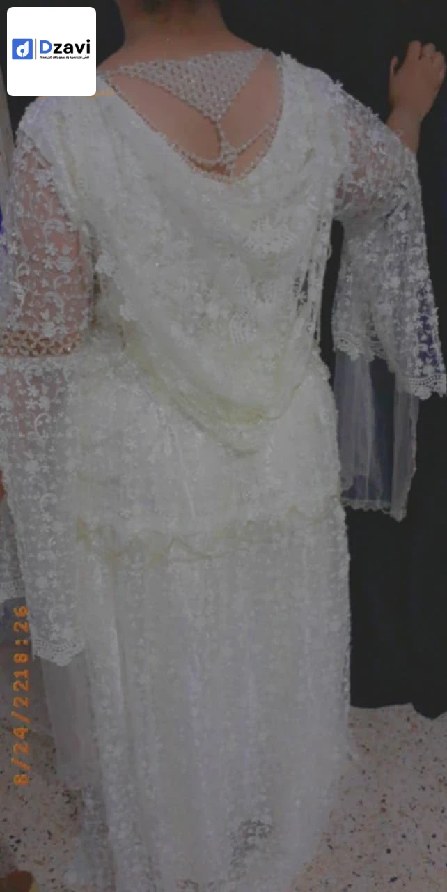 robe blanche à vendre à 8 BECHAR