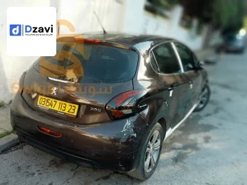 Voitures Peugeot à 23 ANNABA
