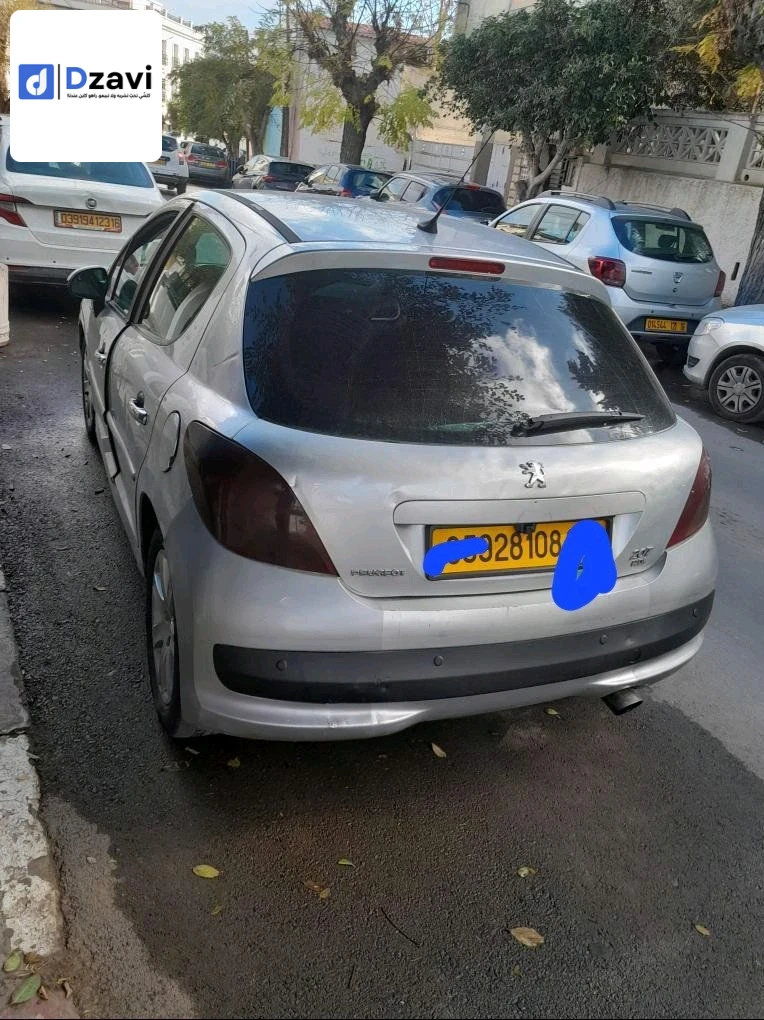 Voitures Peugeot à 16 ALGER