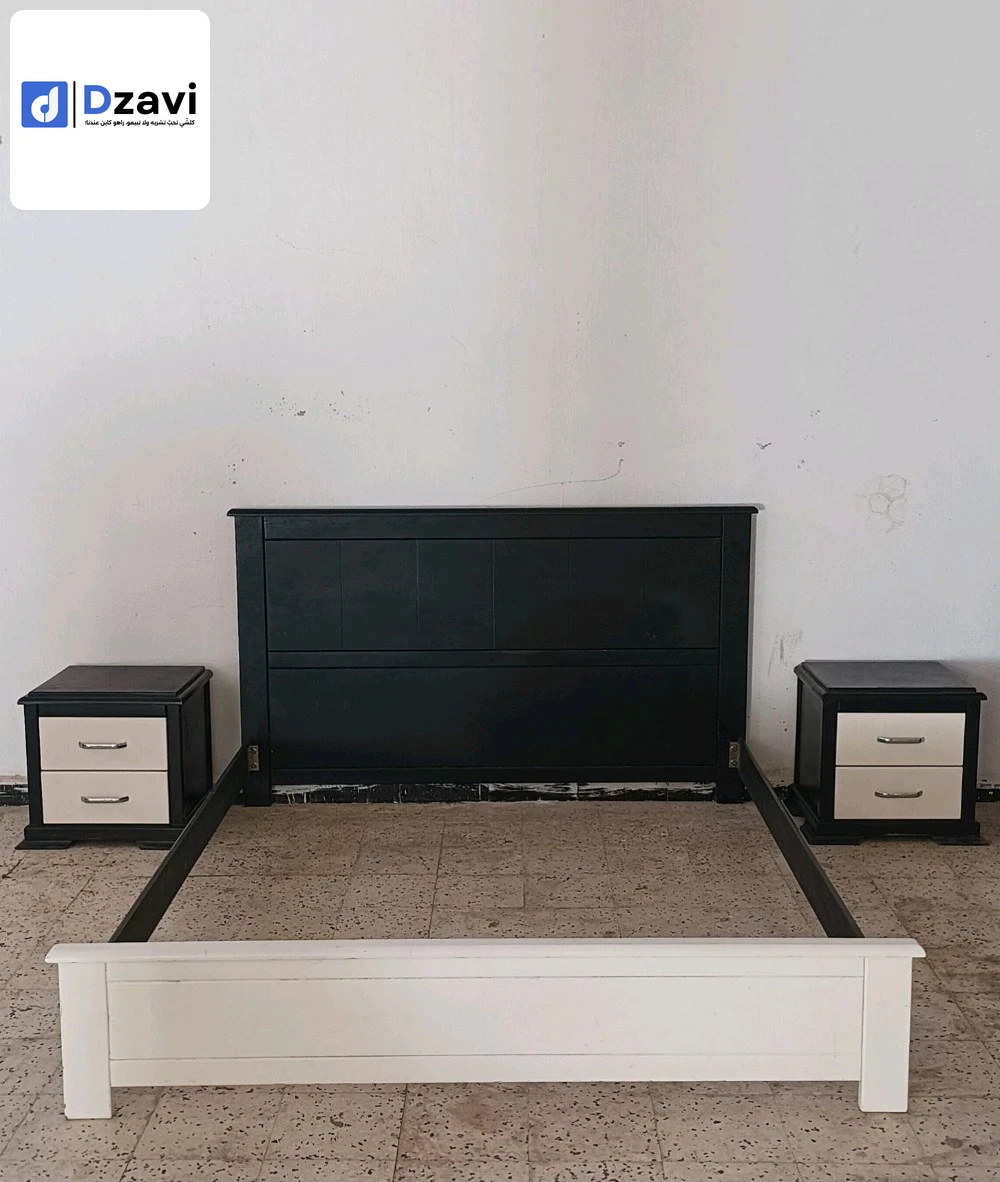 _ Armoire 3 port collisante 245cm/210cm avec 2 tiroir _ Lit 2 place 190cm/160cm _ Coiffeuse _ 2 table de Nuit المكان وهران مسرغين 0795829108 0555554802