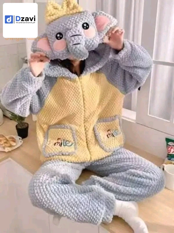 Vêtements de détente et vêtements de nuit à vendre à 25 CONSTANTINE