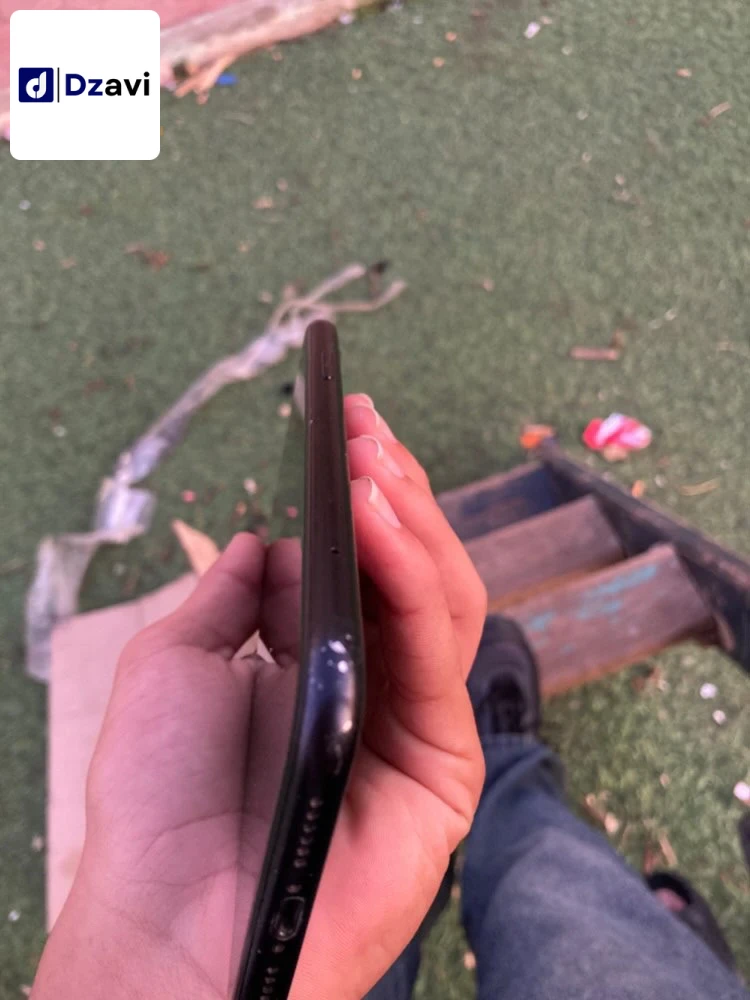 IPhone à vendre à 16 ALGER