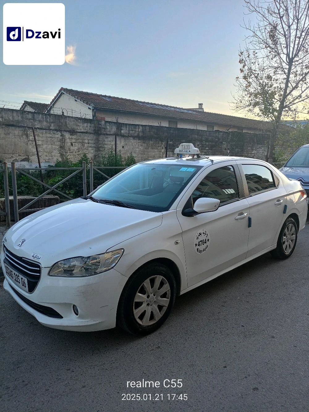 Peugeot À vendre à 6 BEJAIA