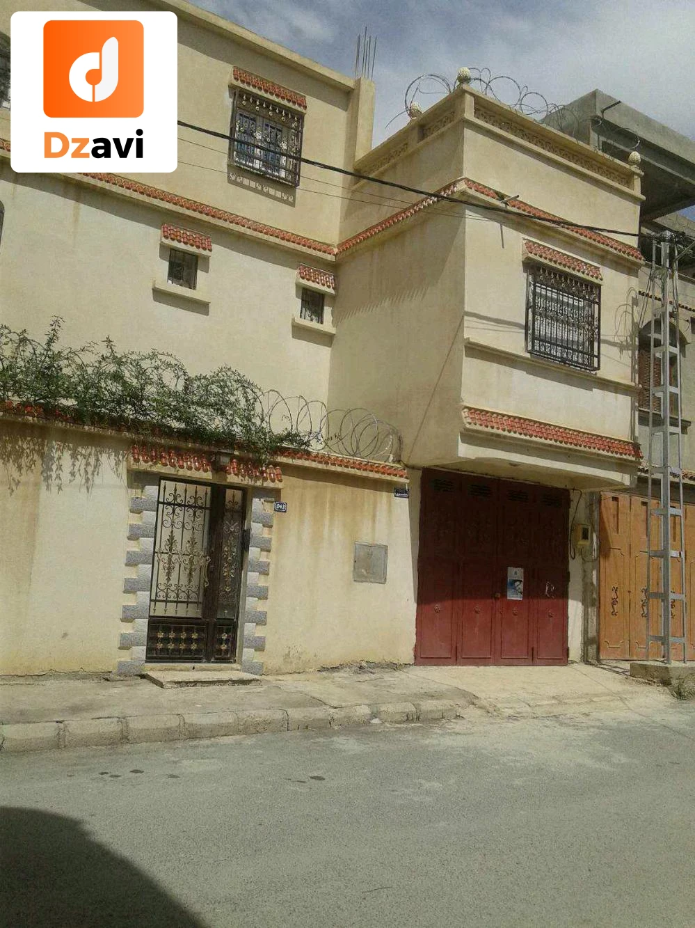 Villas À vendre à 4 OUM EL BOUAGHI