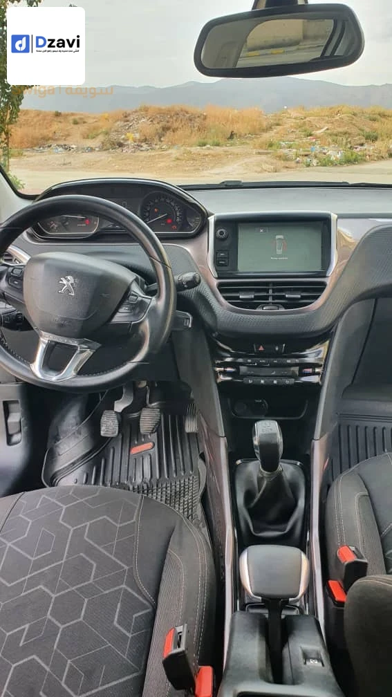 Voitures Peugeot à 5 BATNA