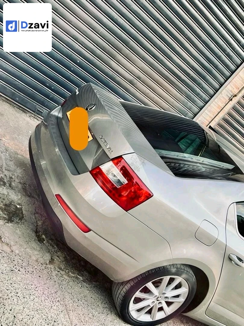 Voitures Skoda à 16 ALGER