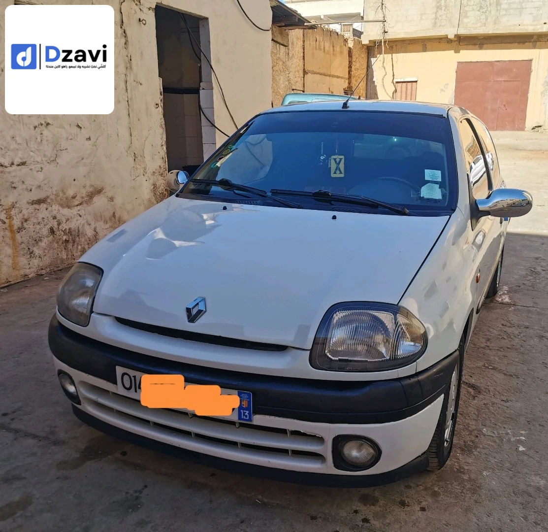 Voitures Renault à 27 MOSTAGANEM
