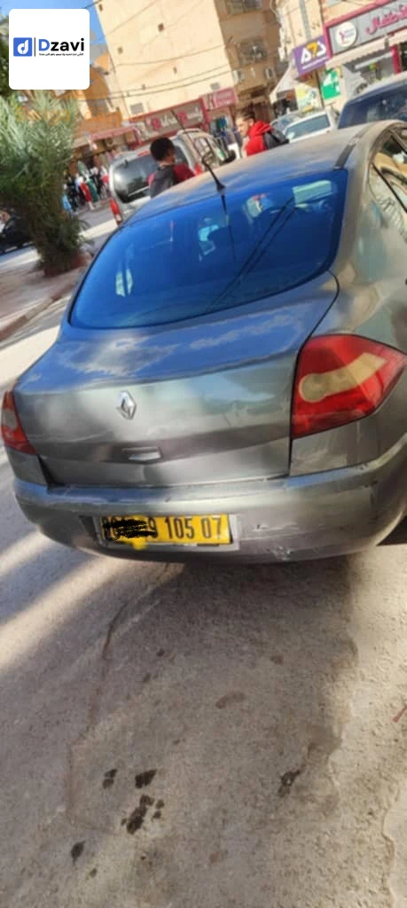 Voitures Renault à 7 BISKRA