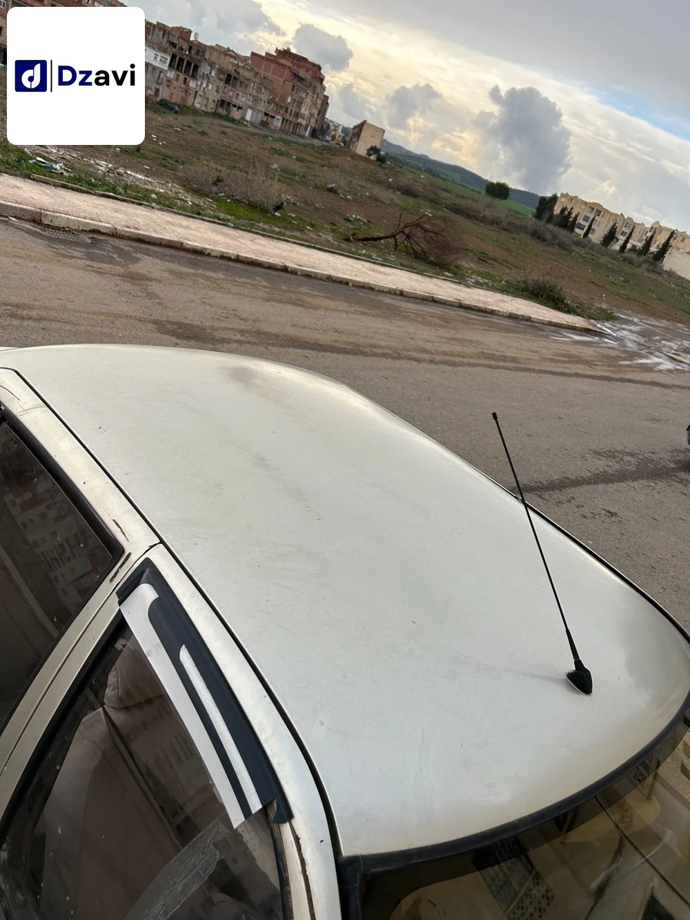Hyundai À vendre à 10 BOUIRA