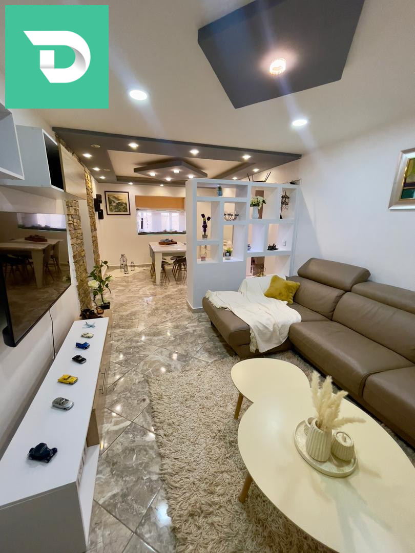 Une Très Belle Appartement F5 a vendre . 