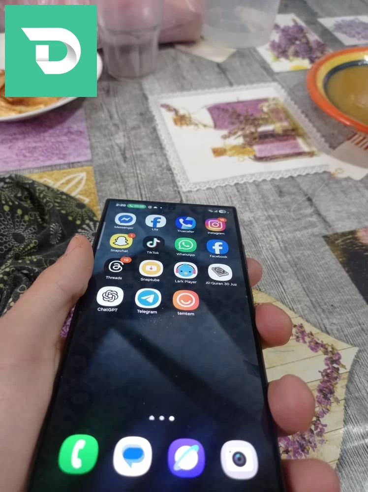 هاتف من فئة سامسونج s24 ultra جديد 